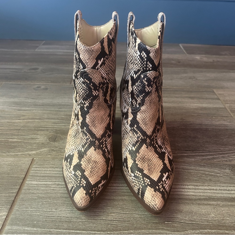 Gibson‎ Latimer Snake Skin Booties, Women’s 9.5